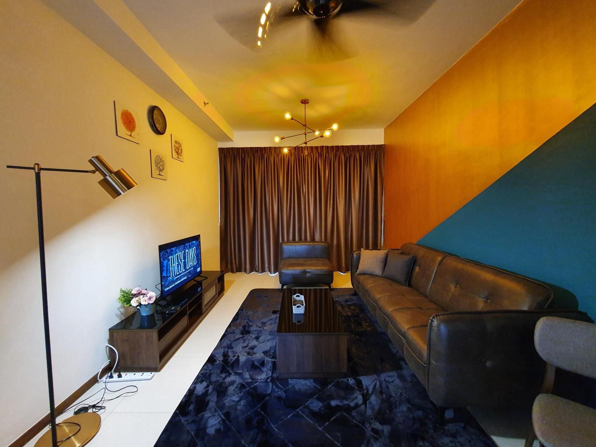 The Landmark By Katana 3Br To 4Br Luxury Seaview Landmark Homestay At Gurney 15-16Pax 无敌海景套房 Tanjung Tokong Exteriör bild
