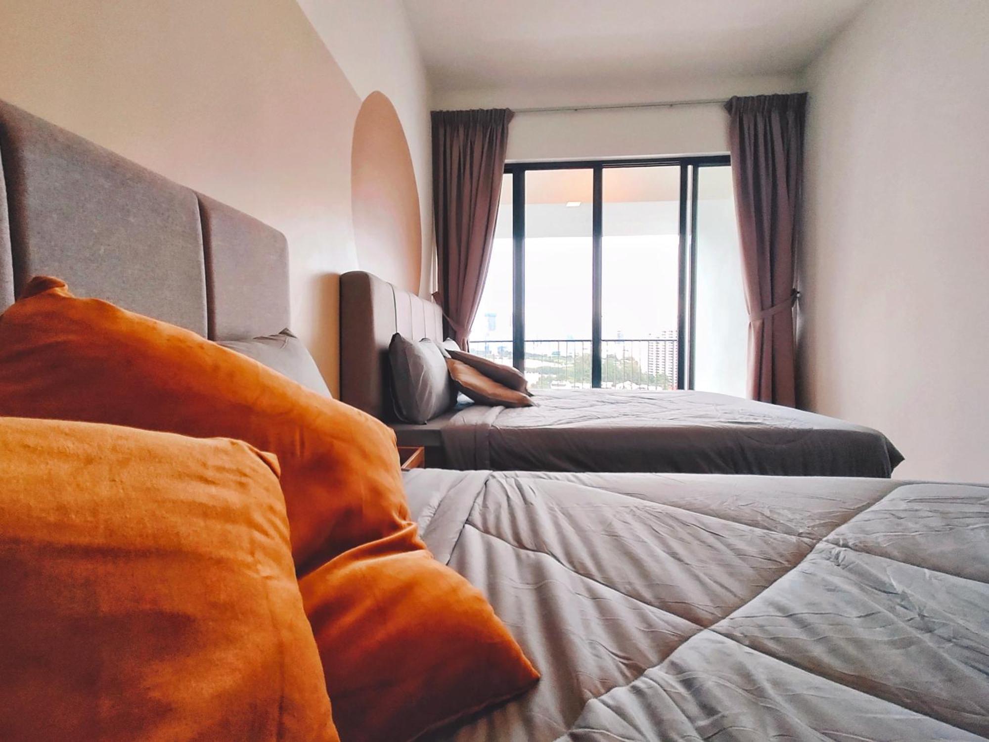 The Landmark By Katana 3Br To 4Br Luxury Seaview Landmark Homestay At Gurney 15-16Pax 无敌海景套房 Tanjung Tokong Exteriör bild