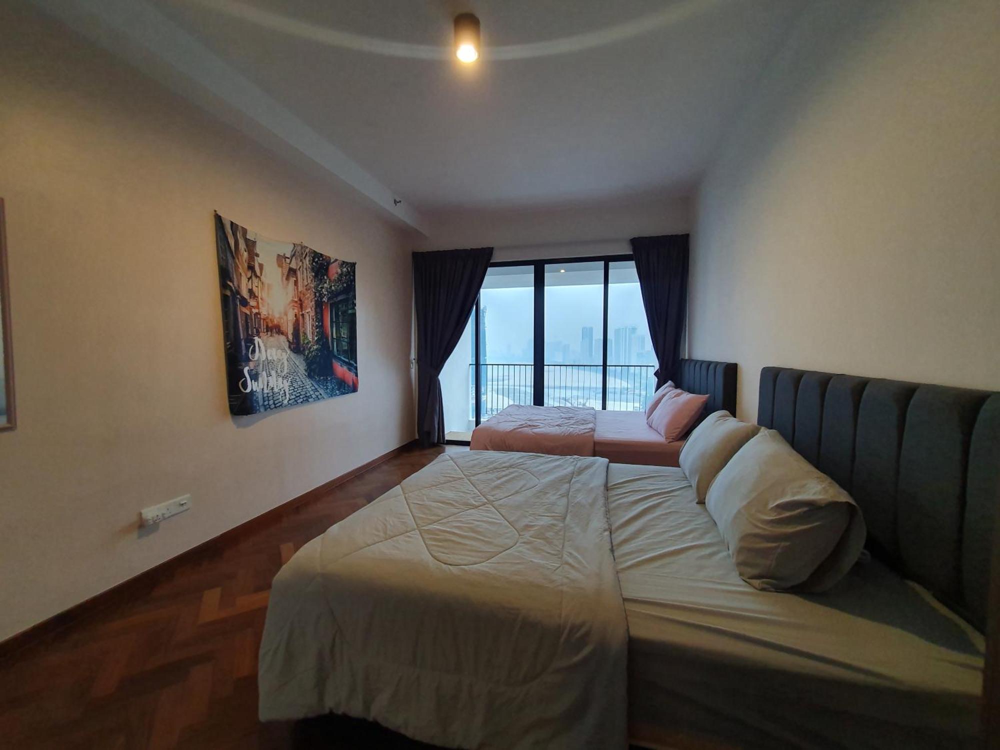The Landmark By Katana 3Br To 4Br Luxury Seaview Landmark Homestay At Gurney 15-16Pax 无敌海景套房 Tanjung Tokong Exteriör bild