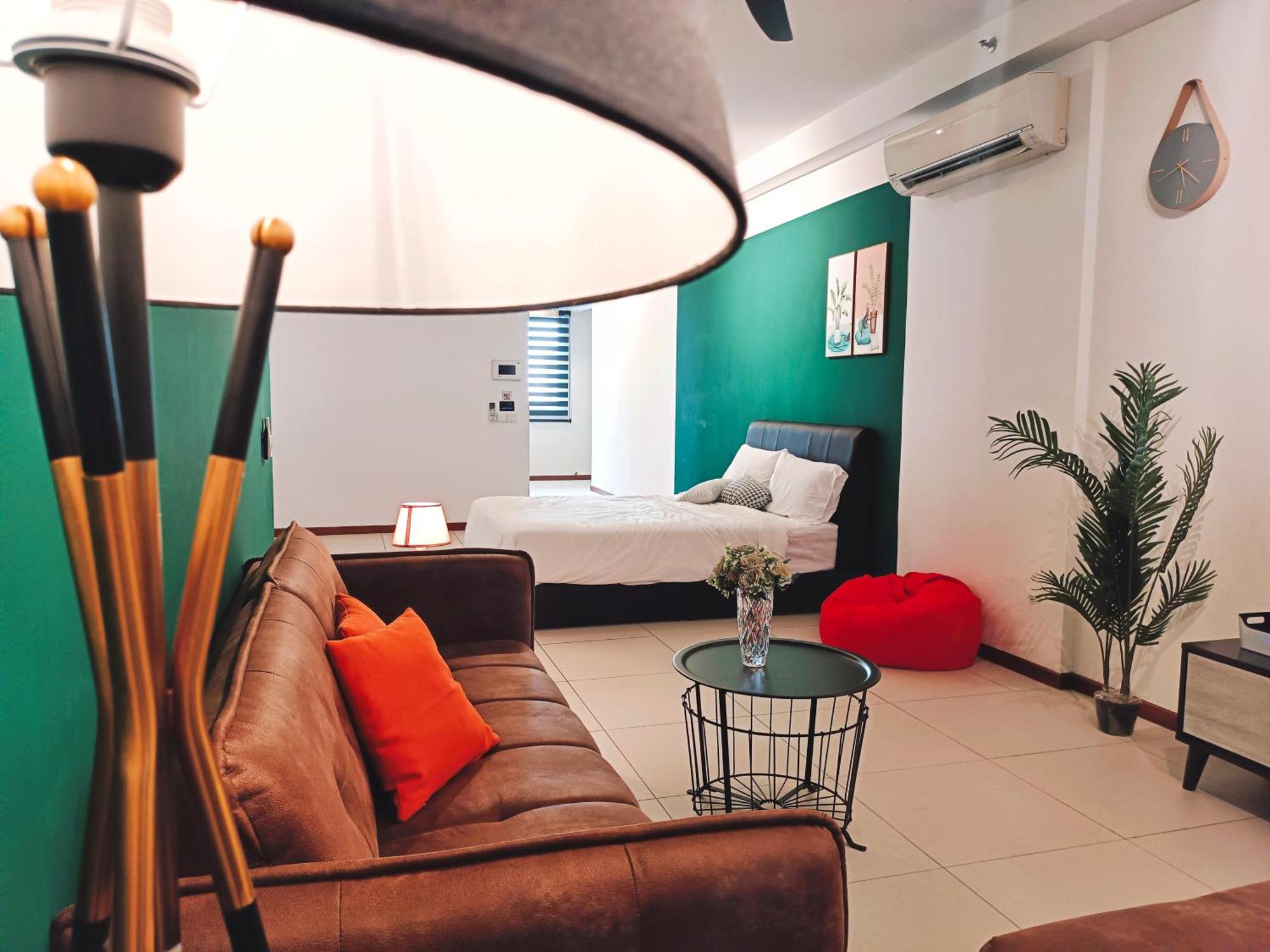 The Landmark By Katana 3Br To 4Br Luxury Seaview Landmark Homestay At Gurney 15-16Pax 无敌海景套房 Tanjung Tokong Exteriör bild