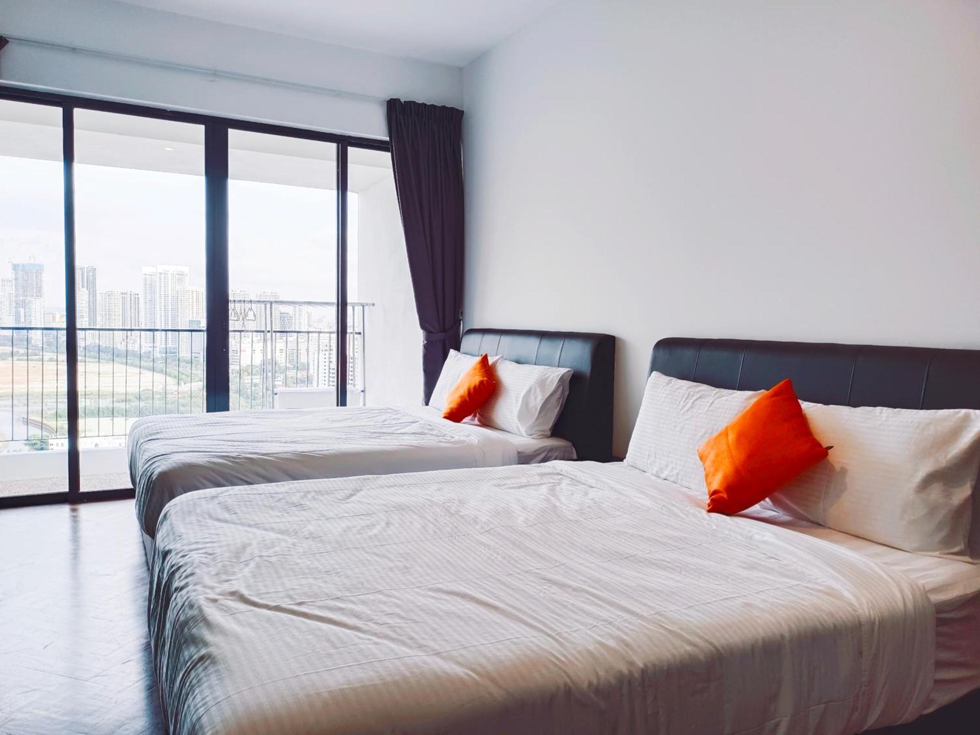 The Landmark By Katana 3Br To 4Br Luxury Seaview Landmark Homestay At Gurney 15-16Pax 无敌海景套房 Tanjung Tokong Exteriör bild