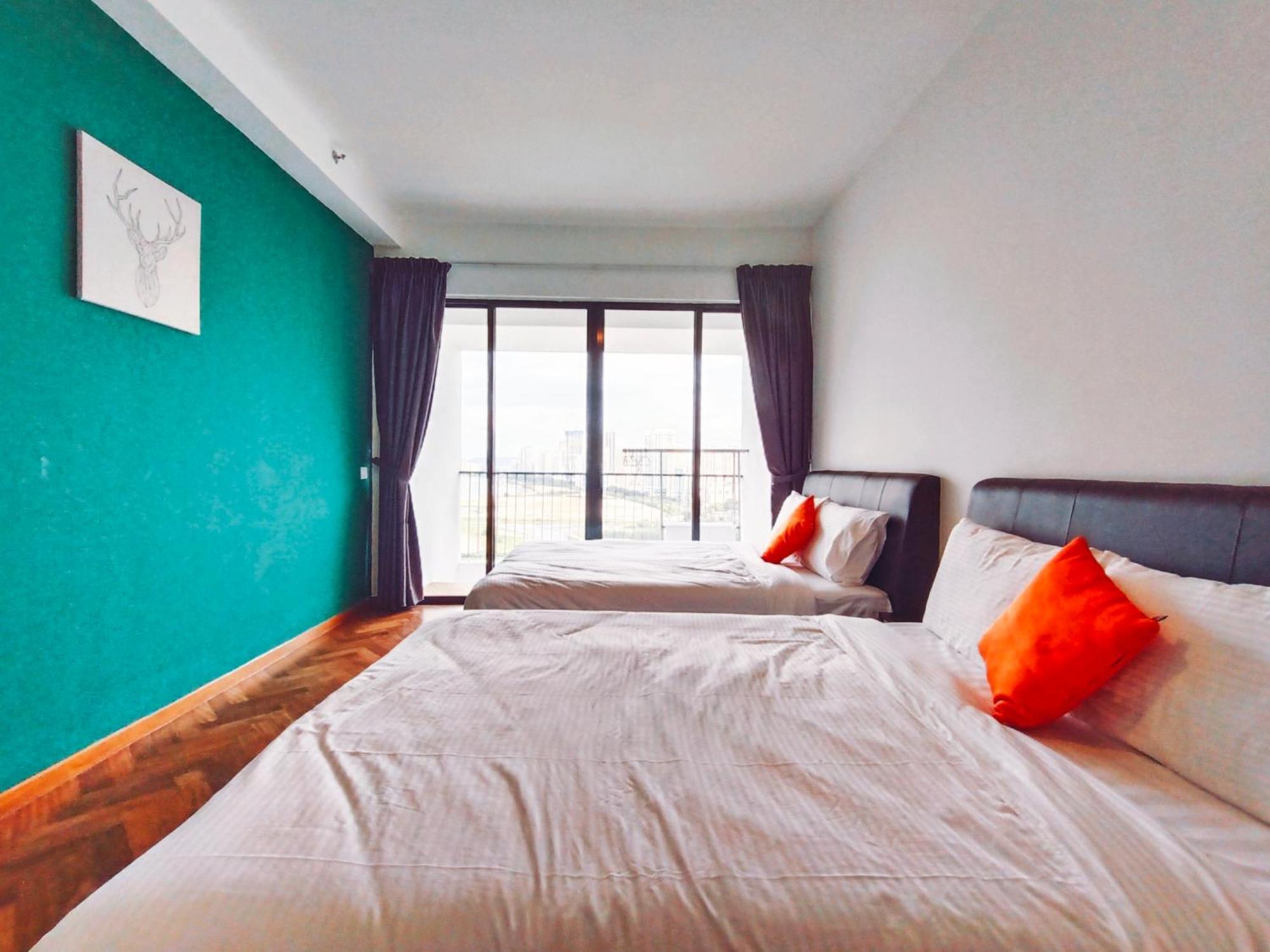 The Landmark By Katana 3Br To 4Br Luxury Seaview Landmark Homestay At Gurney 15-16Pax 无敌海景套房 Tanjung Tokong Exteriör bild